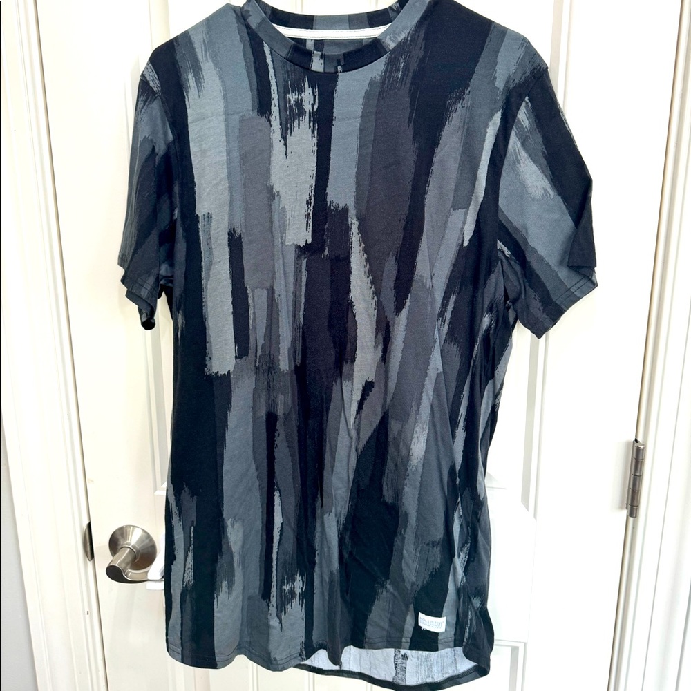 Men’s XL Hollister Short Sleeve